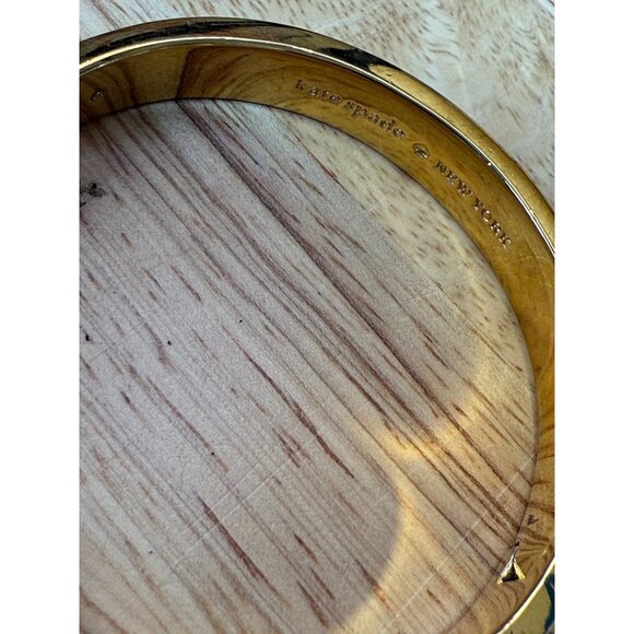 Kate Spade Gold & Black Enamel Hinge Bangle Bracelet With Spade Cutout Design - Picture 4 of 8